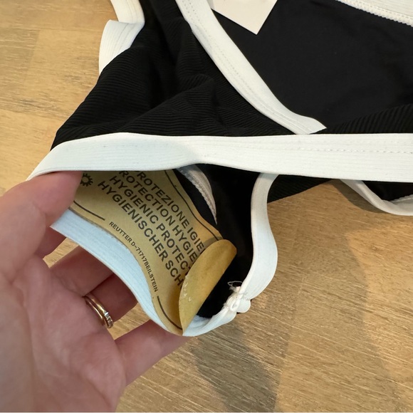 NWT B&W Bikini Bottoms - Picture 7 of 8